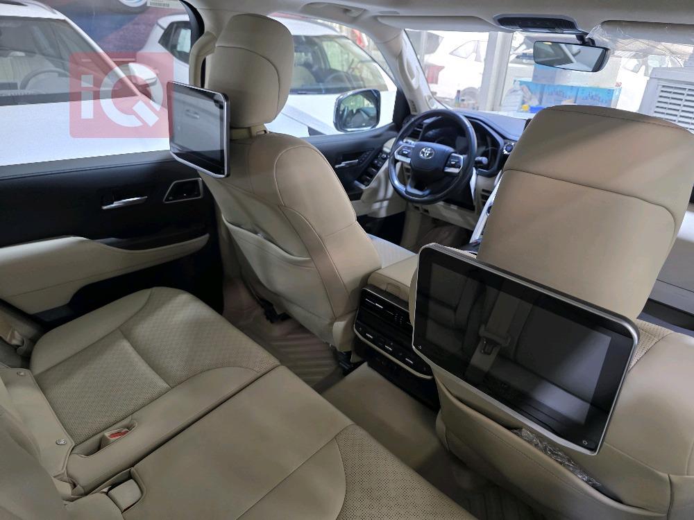 تويوتا لاندكروزر